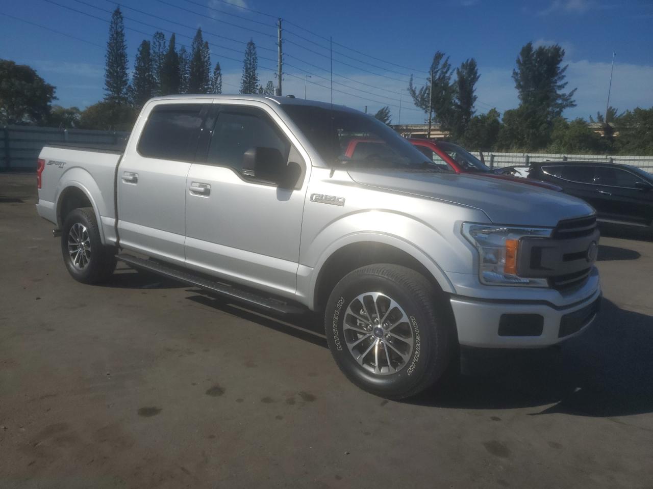 VIN 1FTEW1E58JFA69855 2018 FORD F-150 no.4