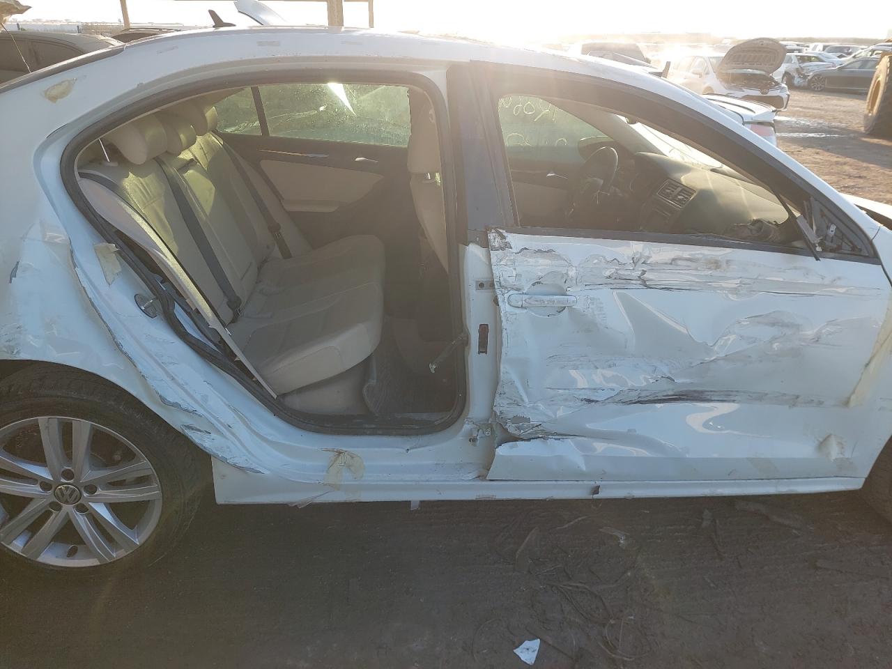 WVWSK1AJ8GM200708 - 2016 VOLKSWAGEN JETTA - #42064595