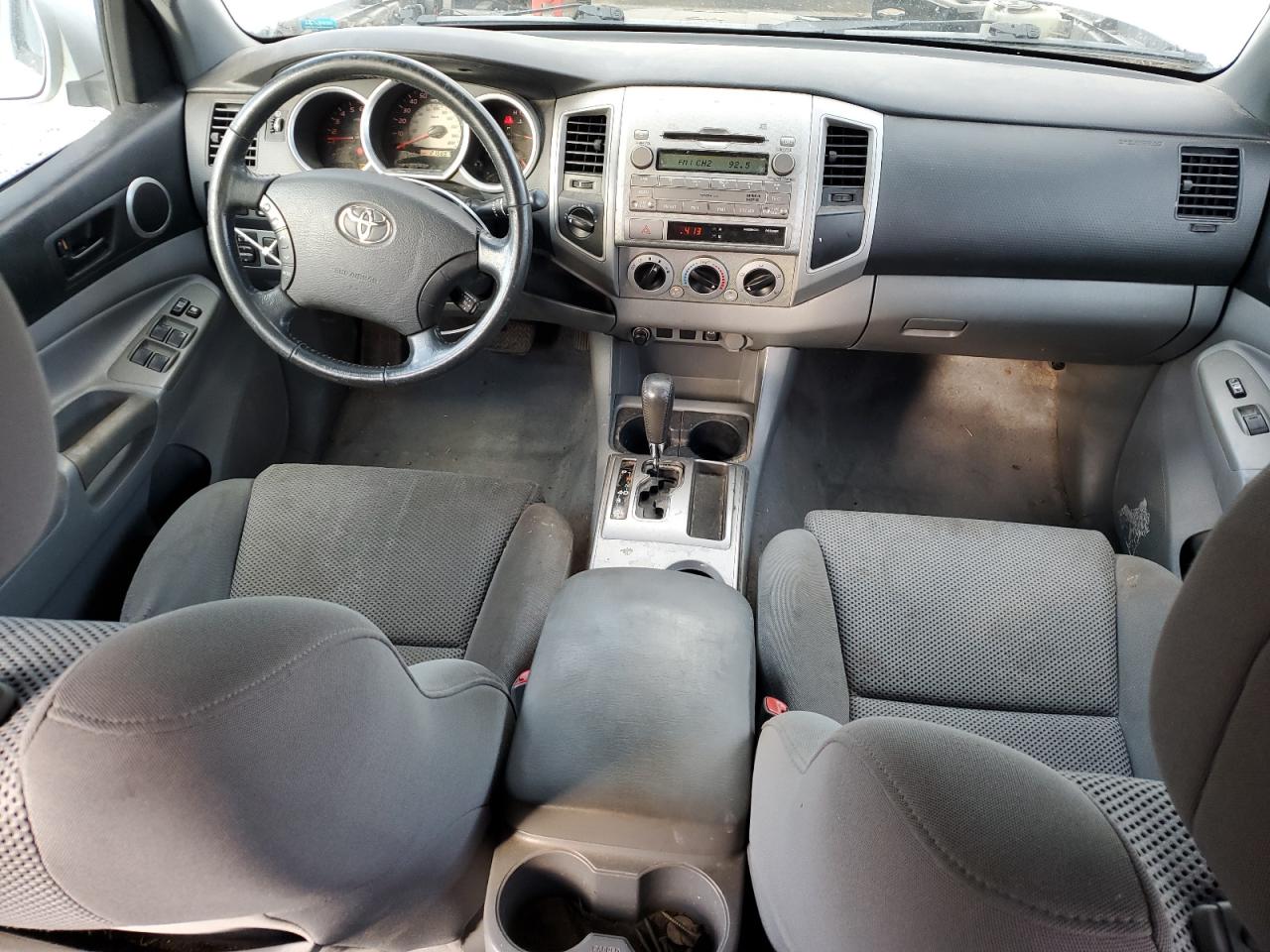 2010 Toyota Tacoma - Image 8