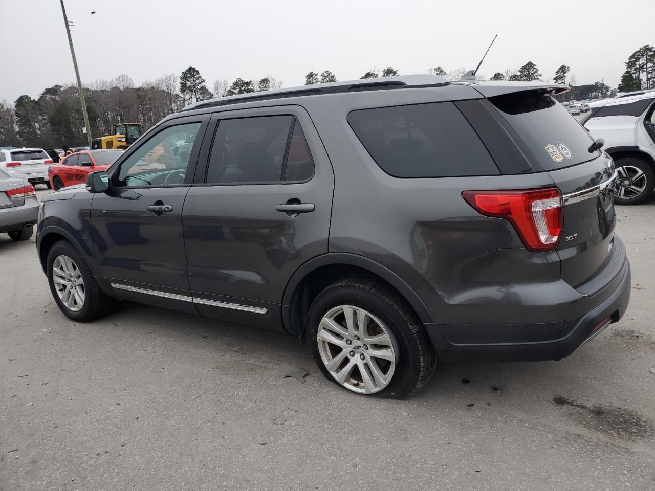 2019 Ford Explorer - Image 2