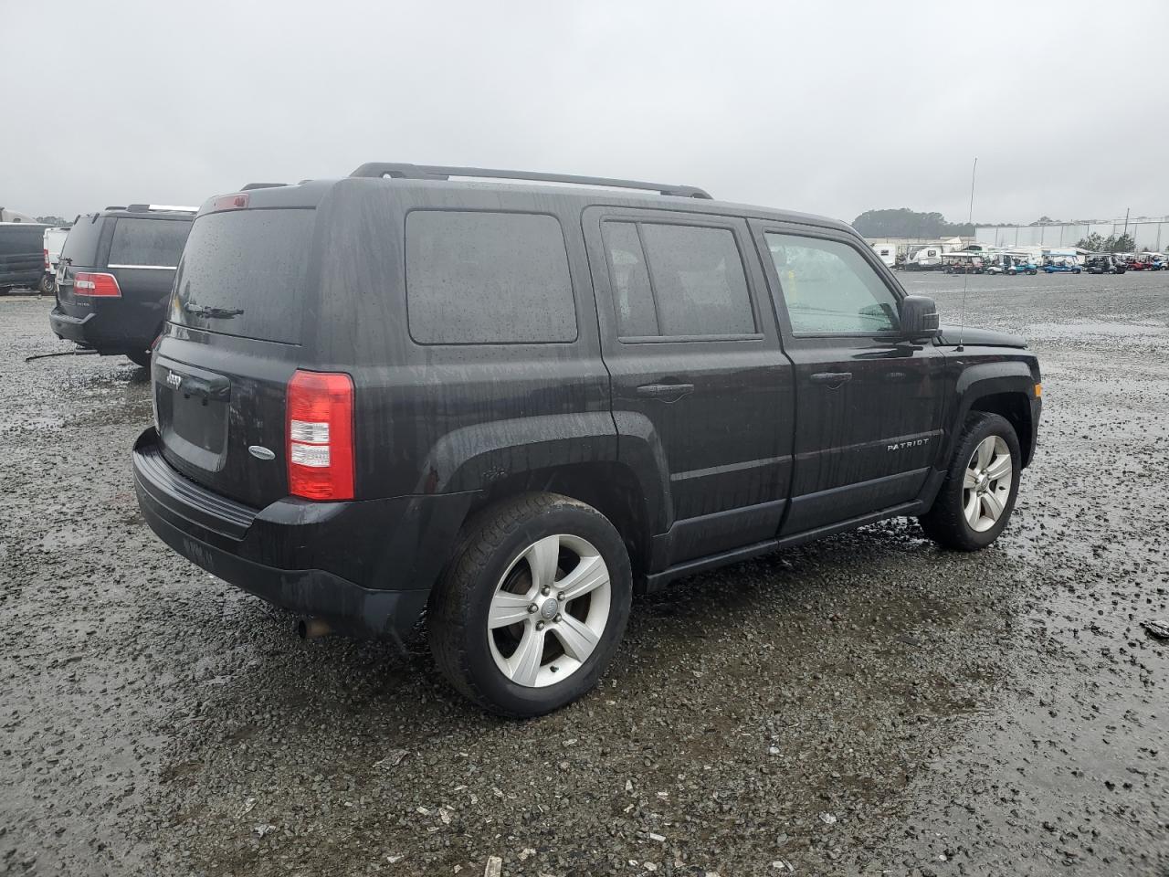 2014 Jeep Liberty (Patriot) - Image 3