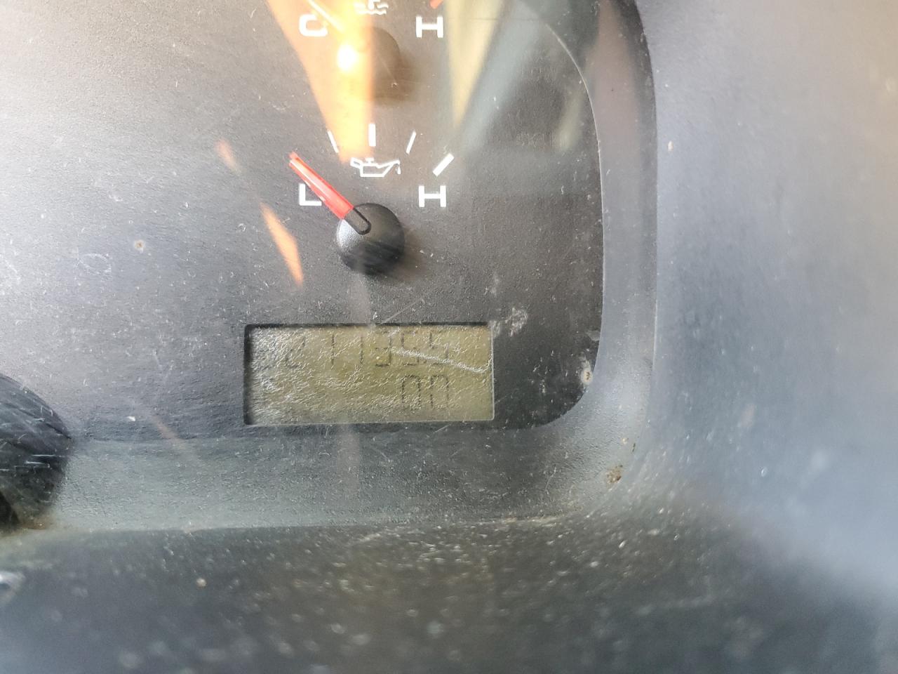 2004 Ford F-150 - Image 9