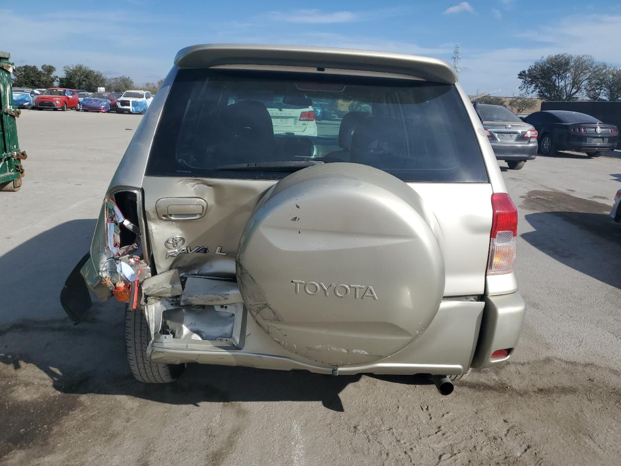 2001 Toyota RAV 4 - Image 6