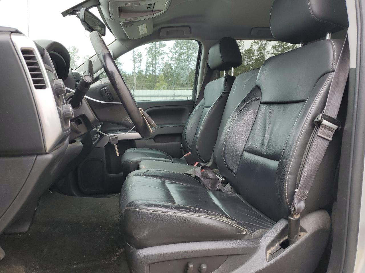 2014 Chevrolet Silverado - Image 7
