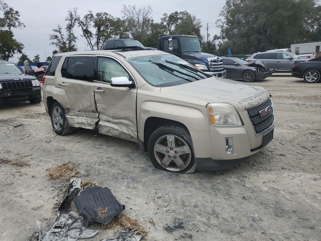 2012 GMC Terrain - Image 4