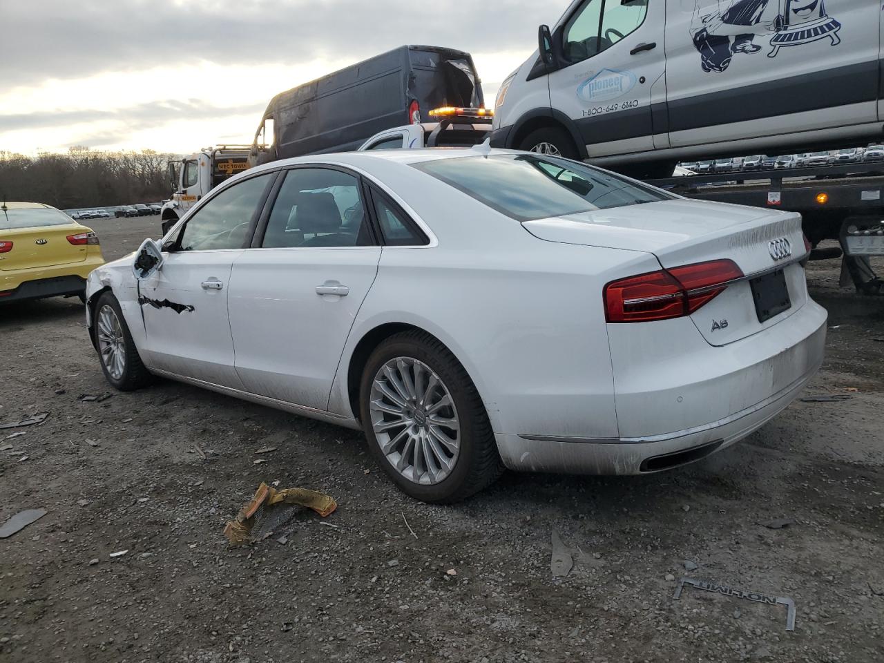 VIN WAUJGAFD9FN003570 2015 AUDI A8 no.2