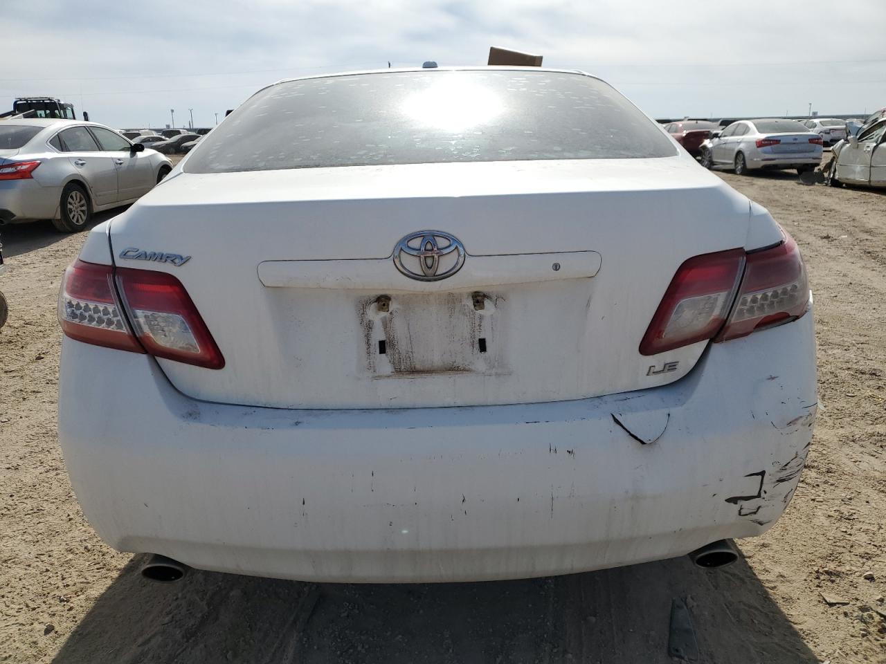 2010 Toyota Camry - Image 6