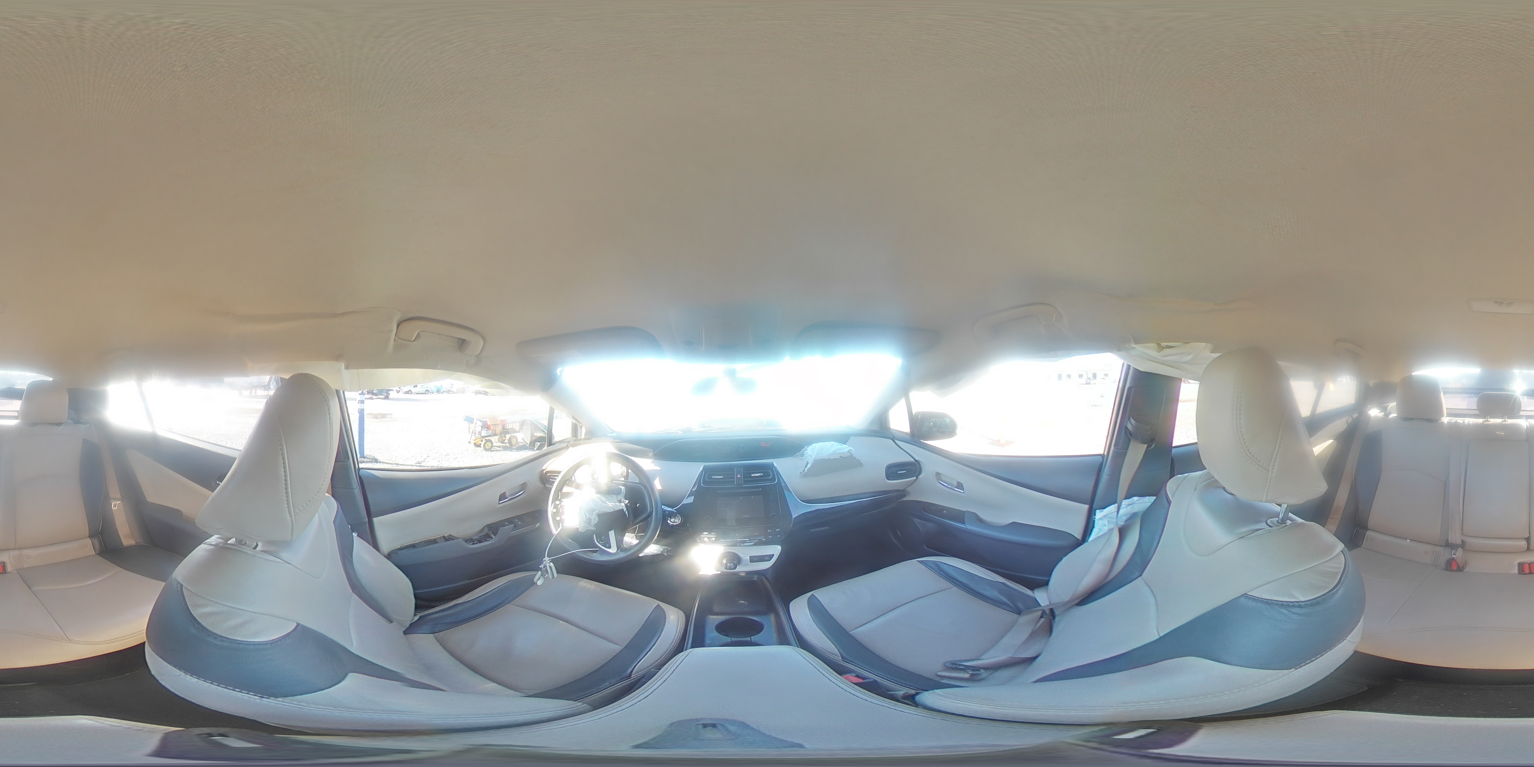 2016 Toyota Prius - Image 12