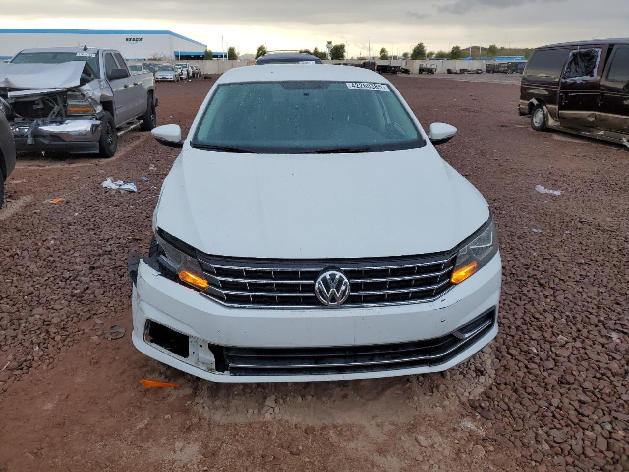 2016 Volkswagen Passat - Image 5