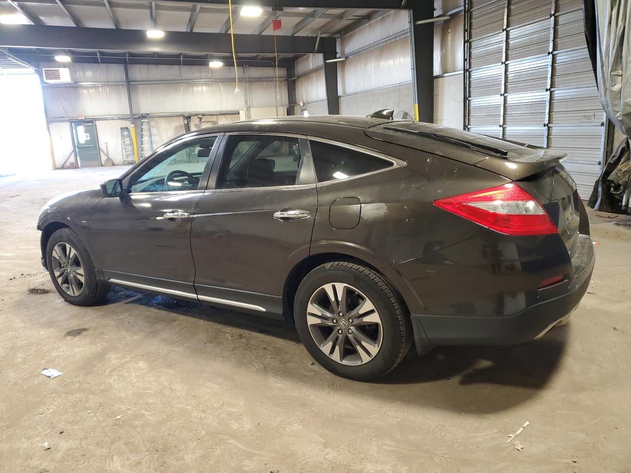 VIN 5J6TF2H51FL001537 2015 HONDA CROSSTOUR no.2