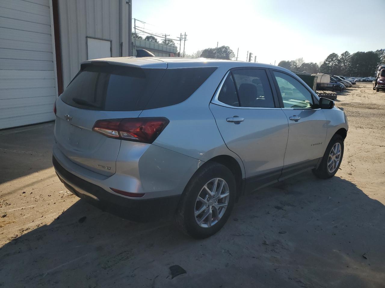 VIN 3GNAXTEV3NL139823 2022 CHEVROLET EQUINOX no.3