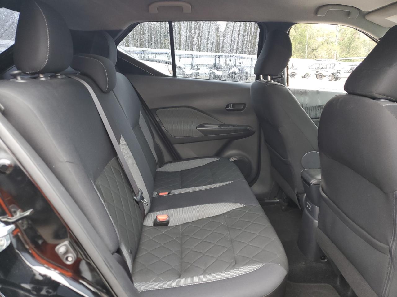 2019 Nissan Kicks - Image 10