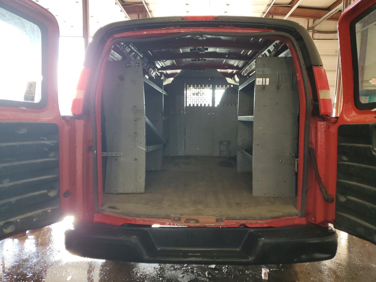 2015 Chevrolet Express - Image 6