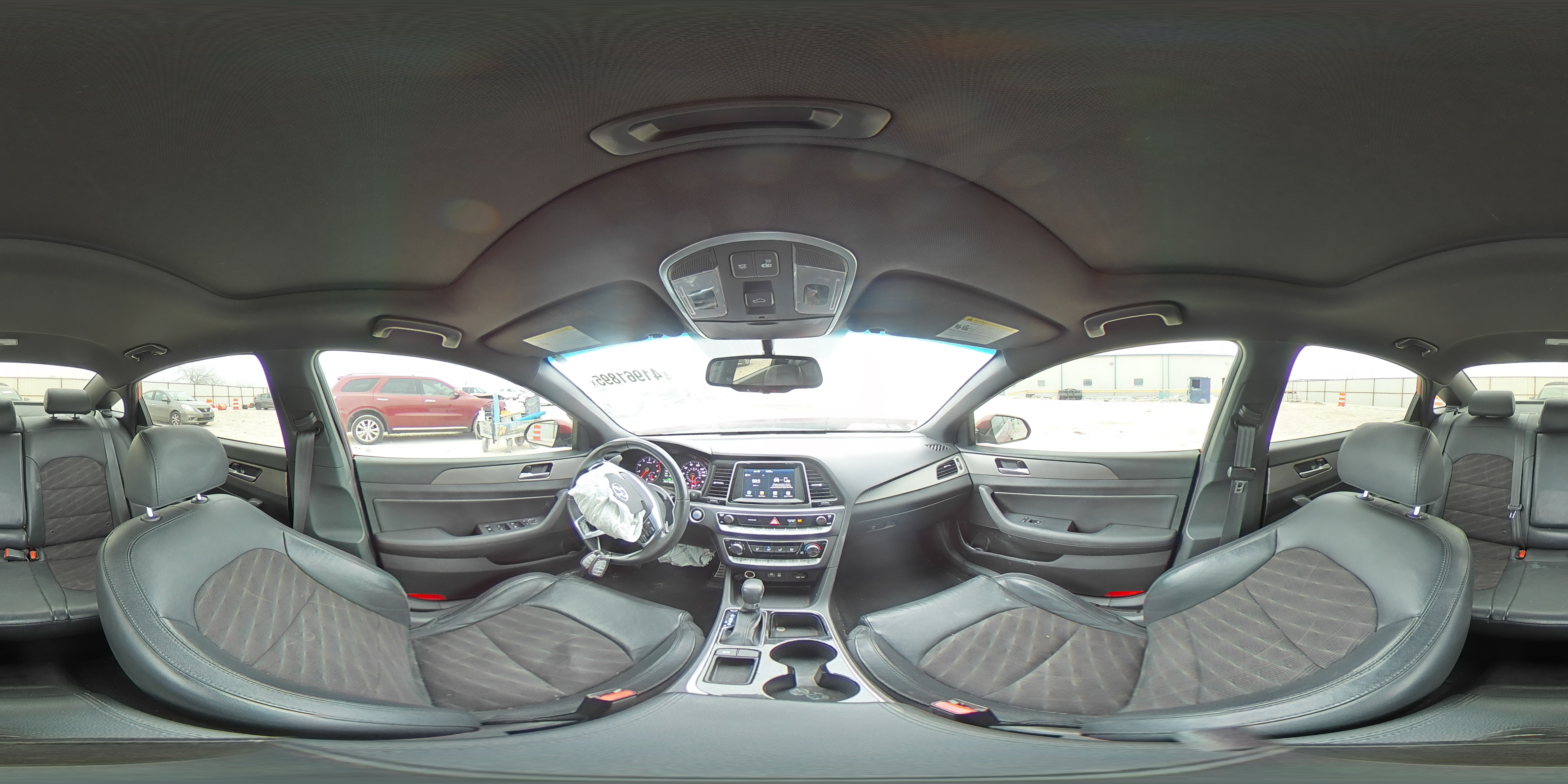 2018 Hyundai Sonata - Image 13