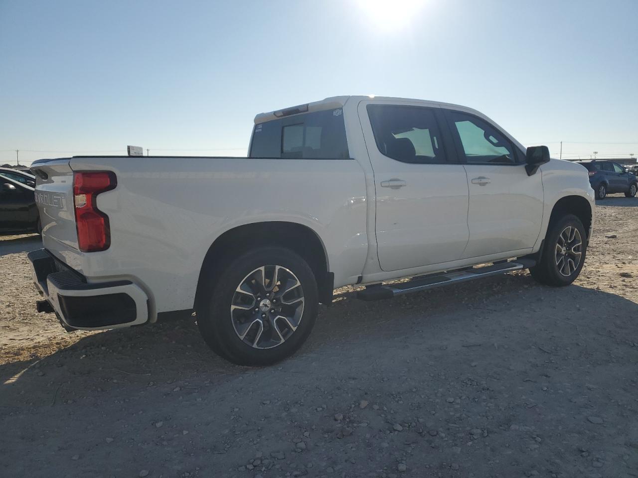 2021 Chevrolet Silverado - Image 3