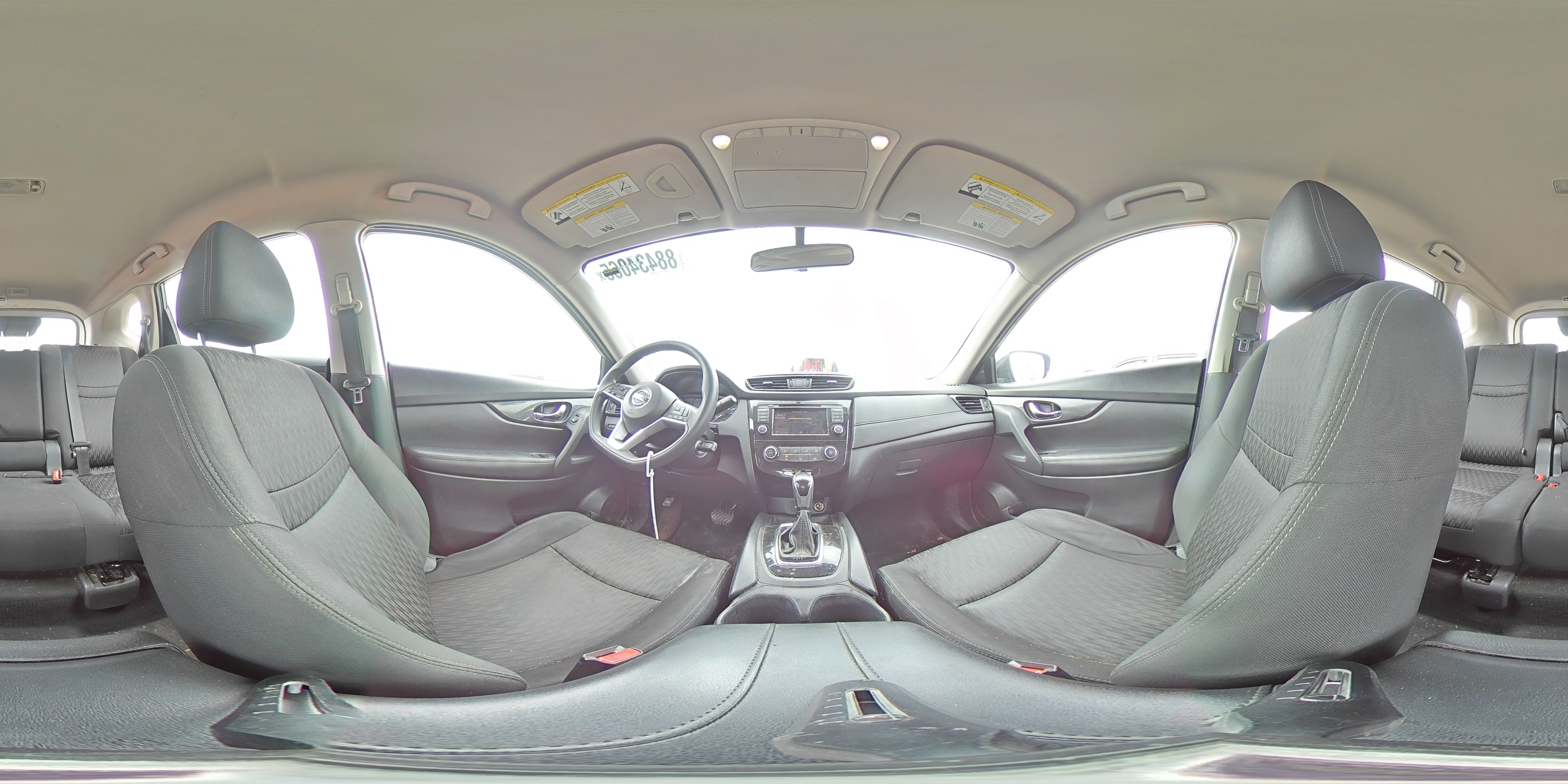 2018 Nissan Rogue - Image 15