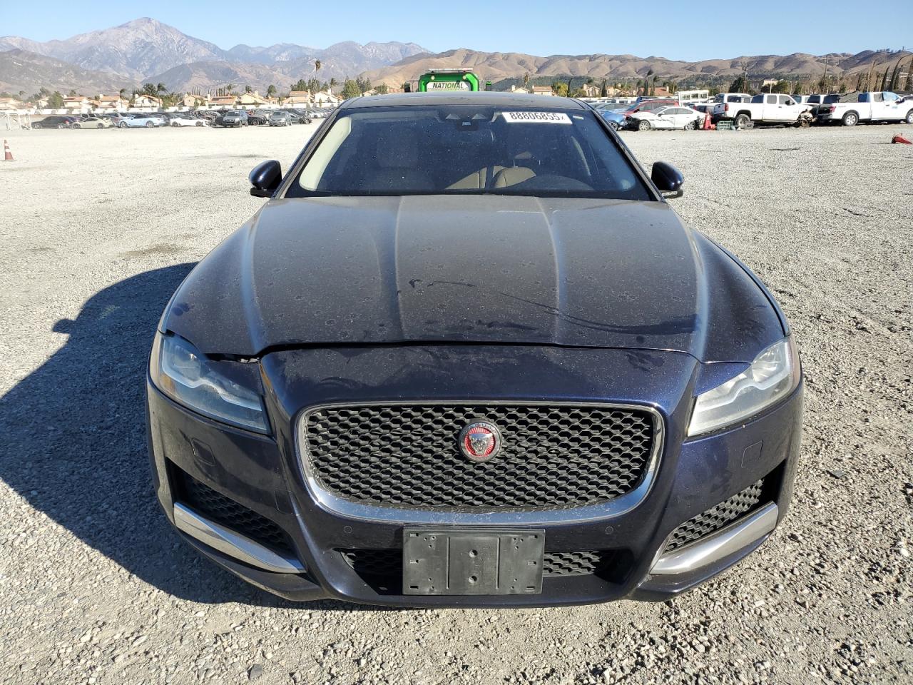 2017 Jaguar XF - Image 5