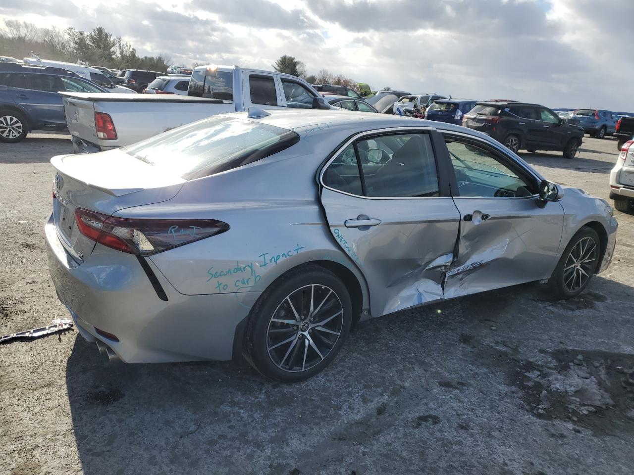 2022 Toyota Camry - Image 3