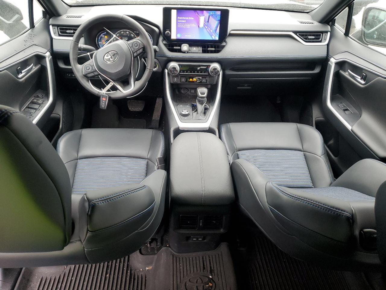 2024 Toyota RAV 4 - Image 8