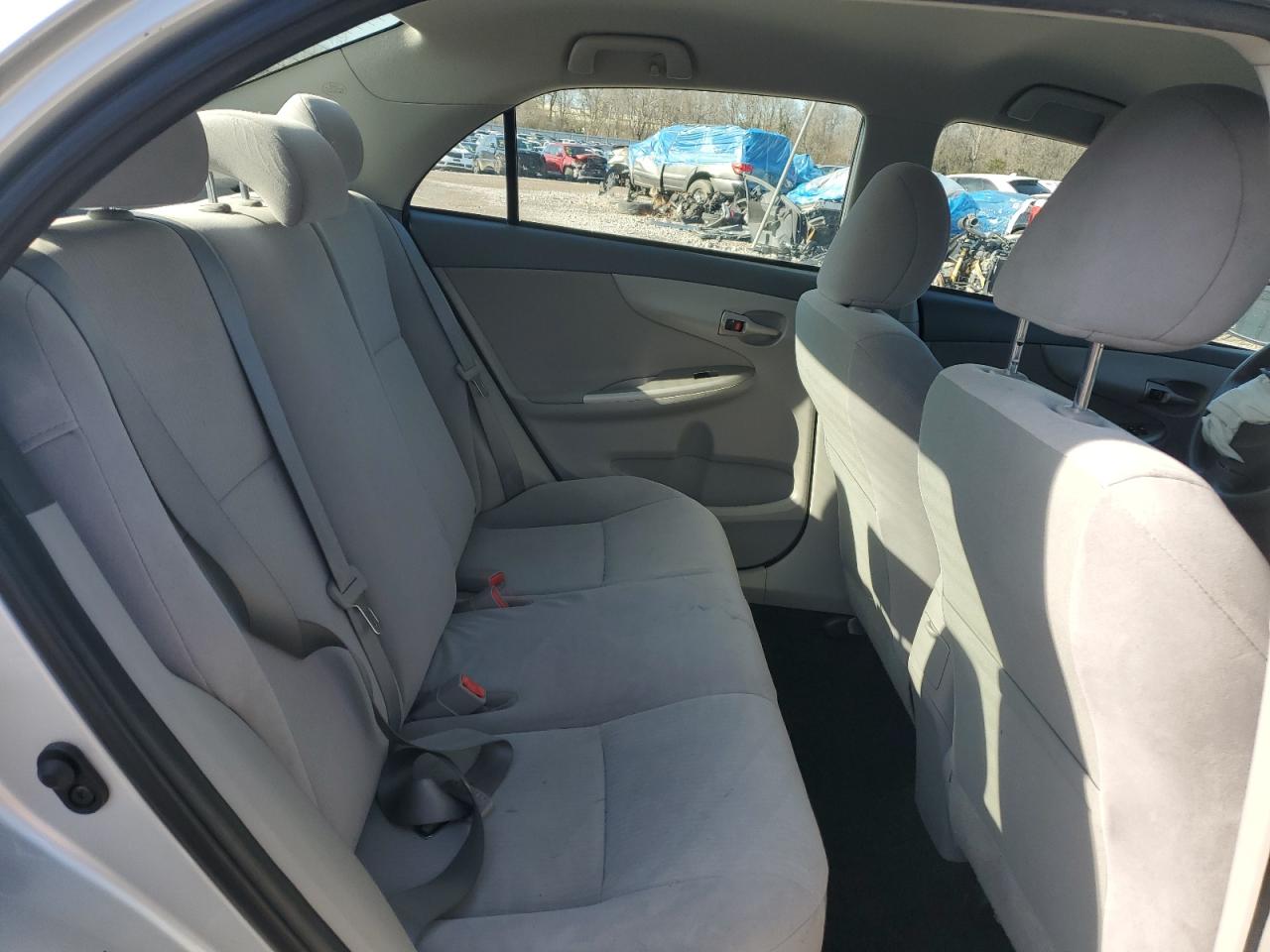 2010 Toyota Corolla - Image 10