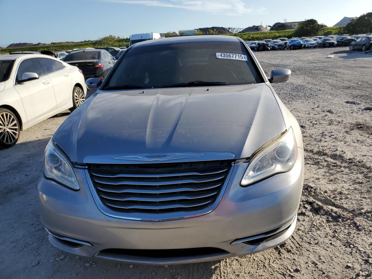 2013 Chrysler 200 - Image 5