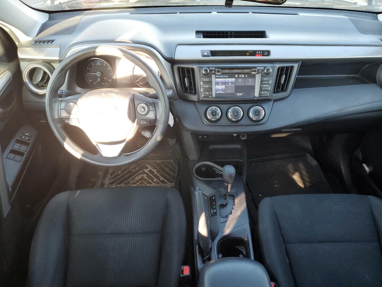 2017 Toyota RAV 4 - Image 8