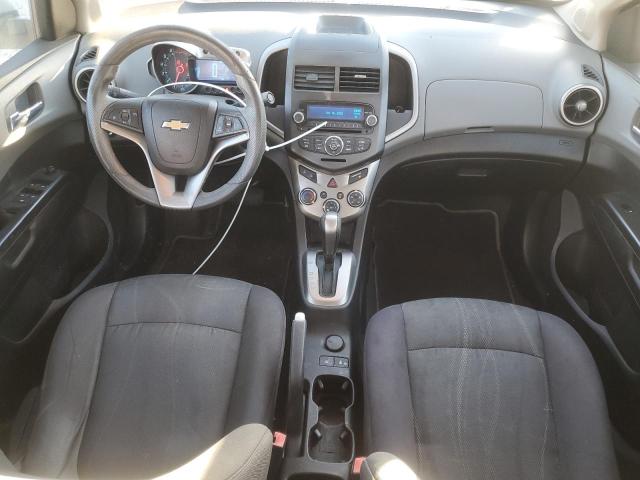 Седаны CHEVROLET SONIC 2013 Серебристый