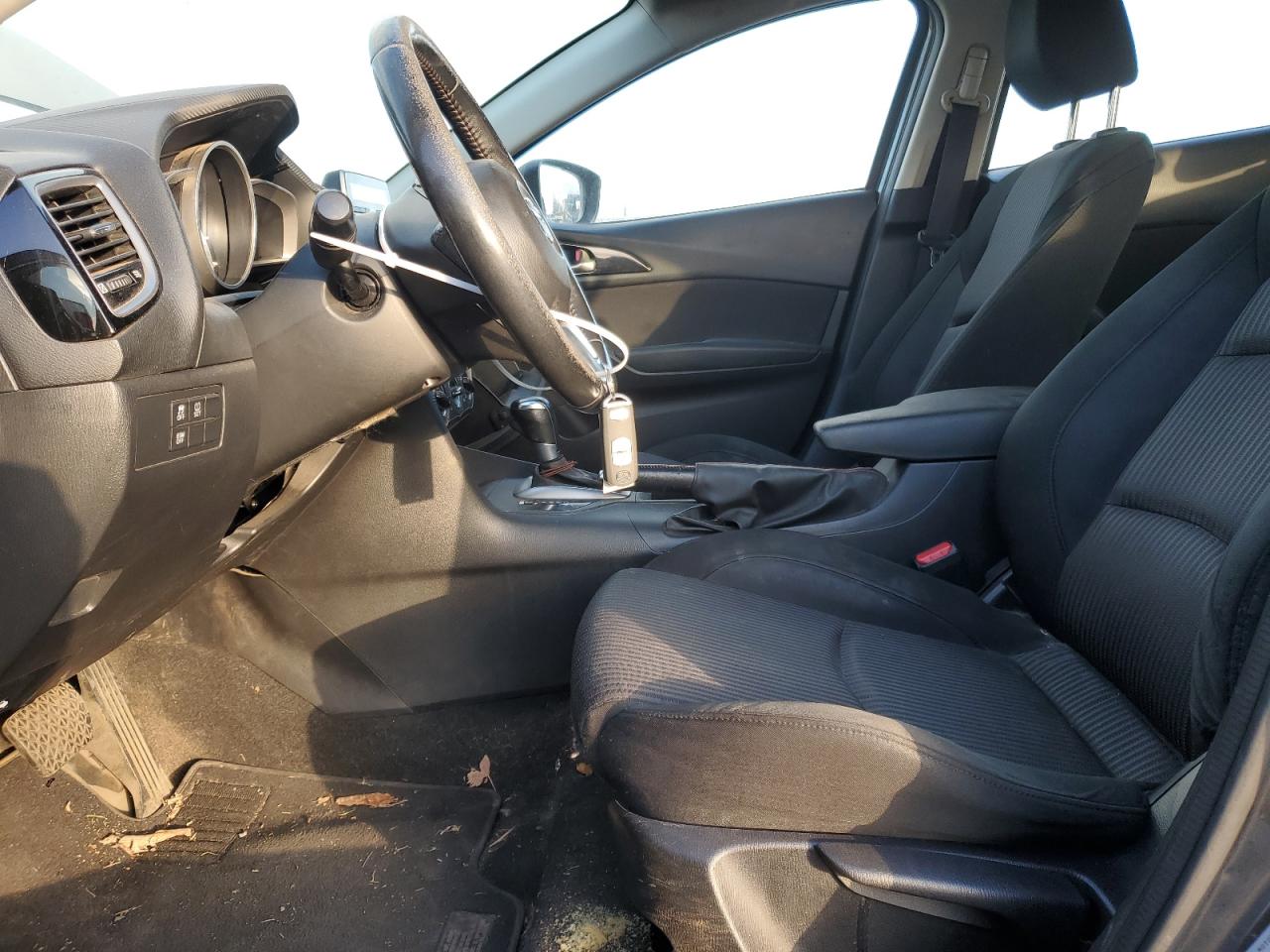 2014 Mazda 3 - Image 7