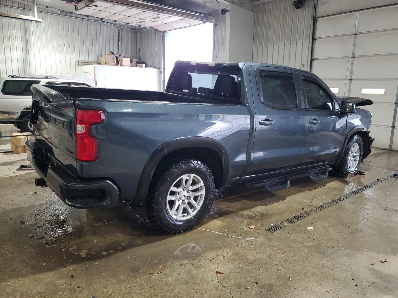 2019 Chevrolet Silverado - Image 3
