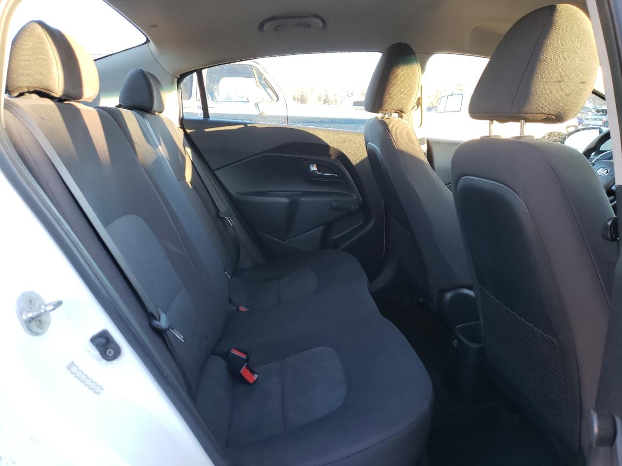 2017 Kia Rio - Image 10