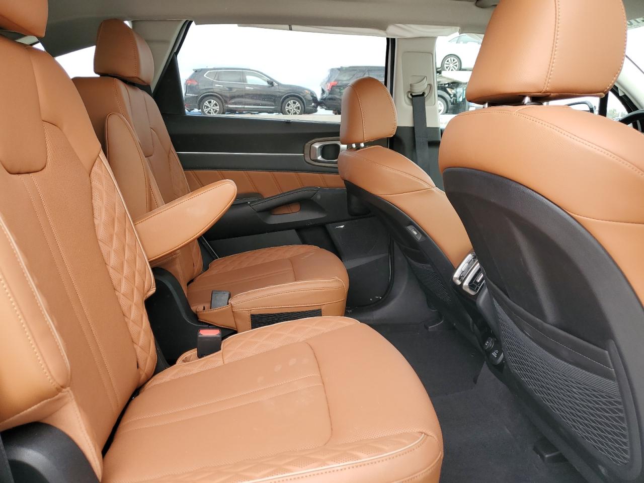2023 Kia Sorento - Image 11