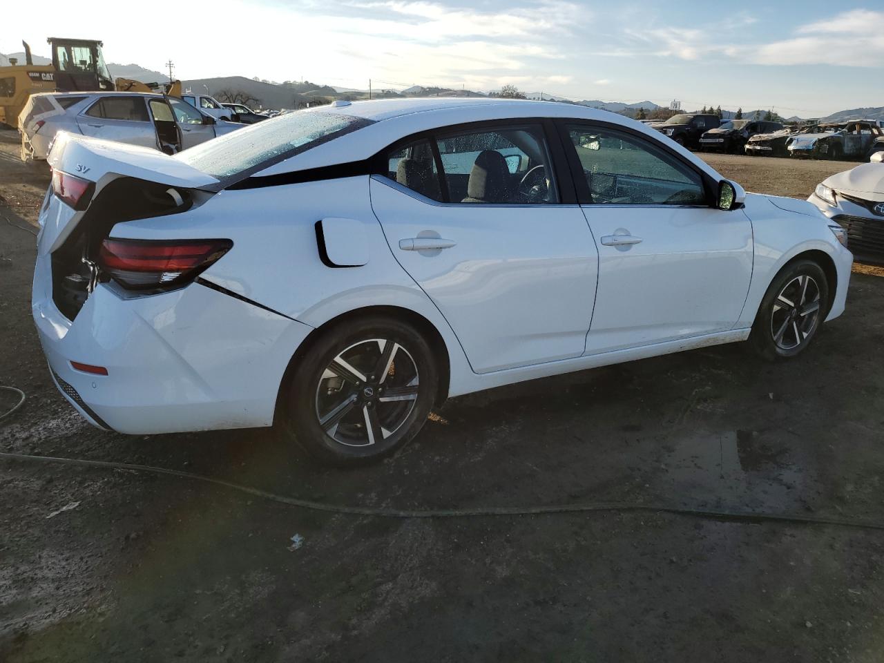 2024 Nissan Sentra - Image 3