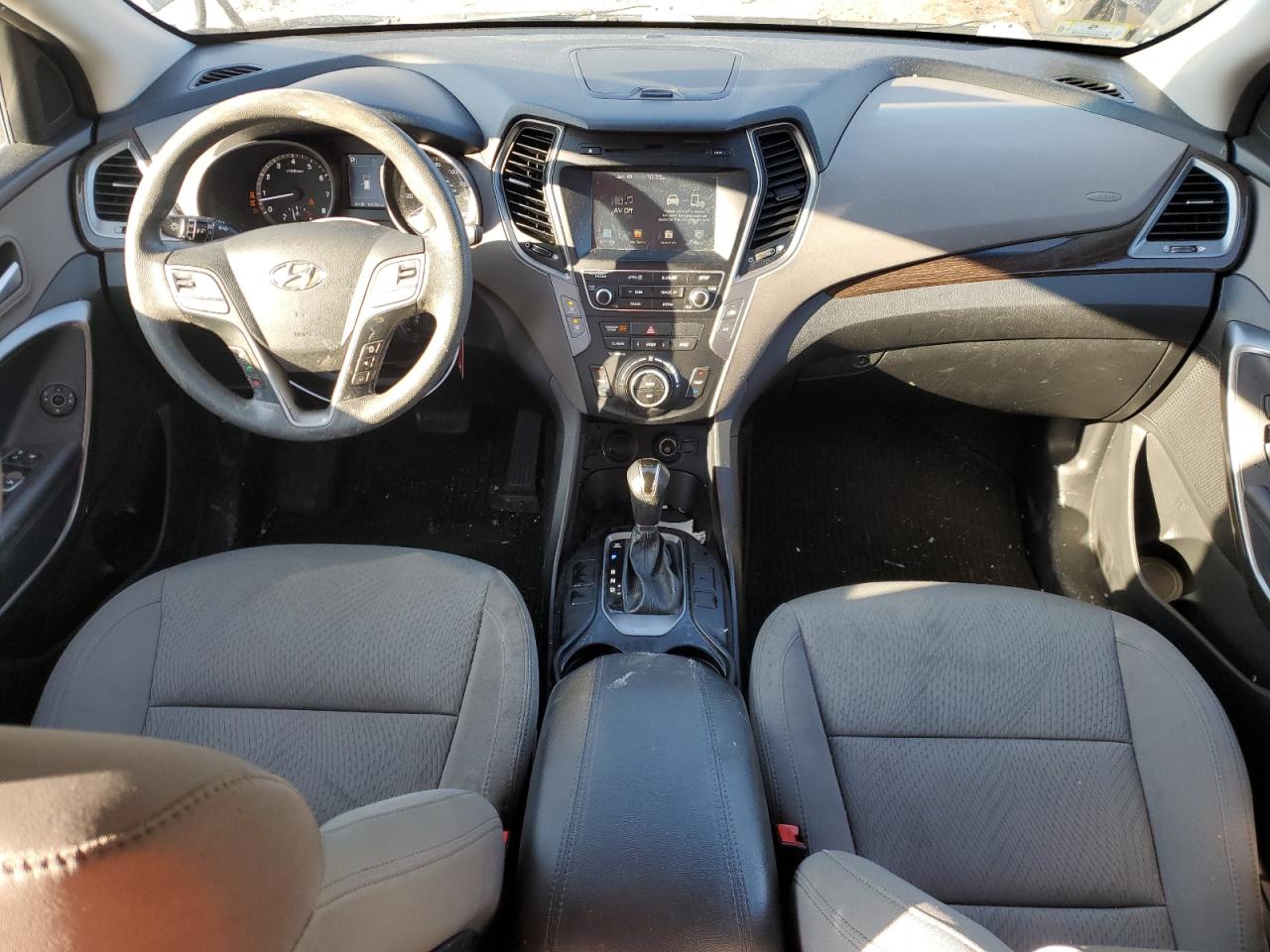 2017 Hyundai Santa Fe - Image 8