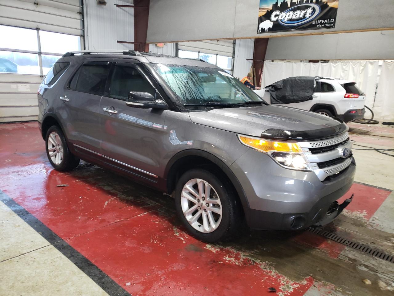 2013 Ford Explorer - Image 4