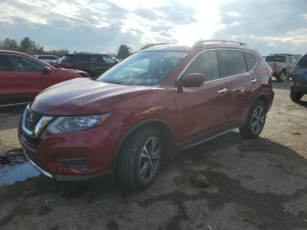 VIN 5N1AT2MV8KC818599 2019 NISSAN ROGUE no.1