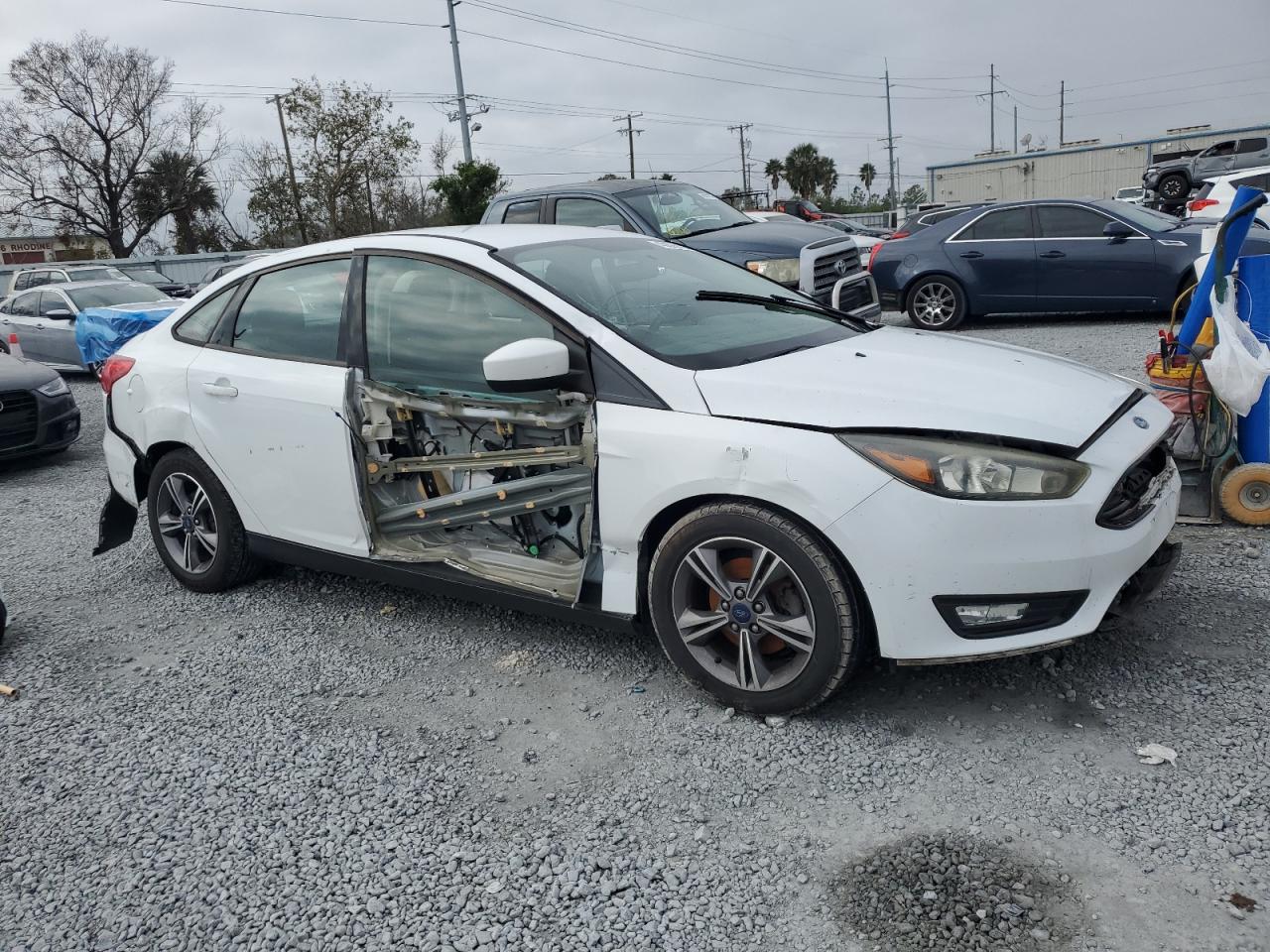 2018 Ford Focus - Image 4