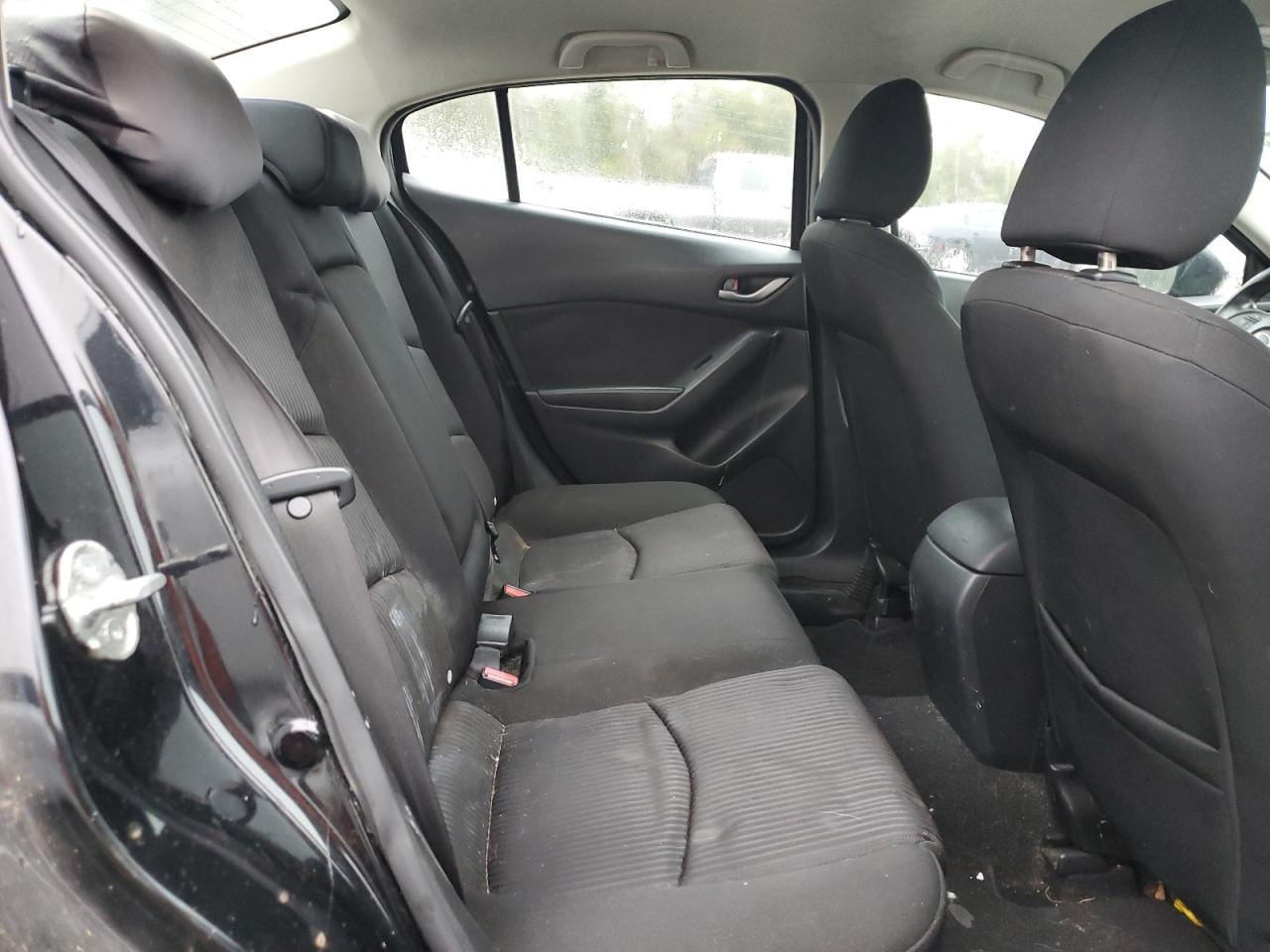 2016 Mazda 3 - Image 10