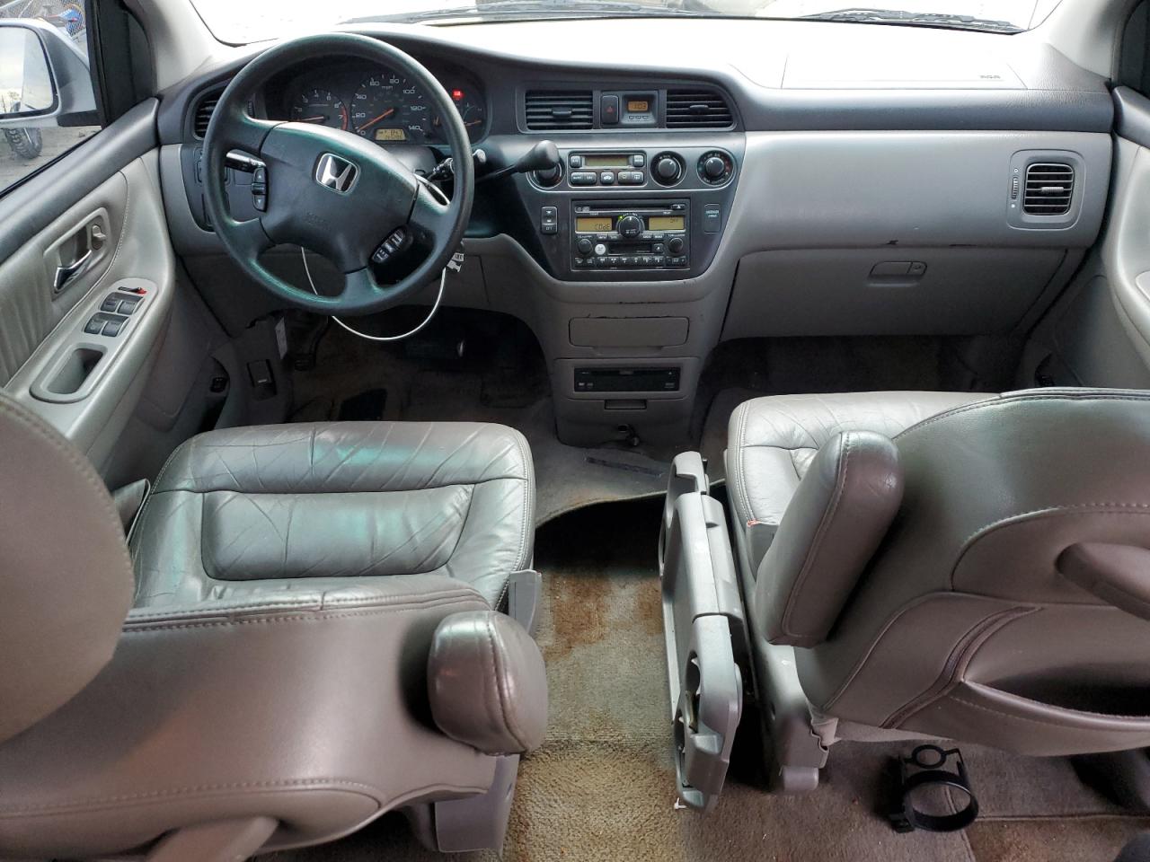 2003 Honda Odyssey - Image 8