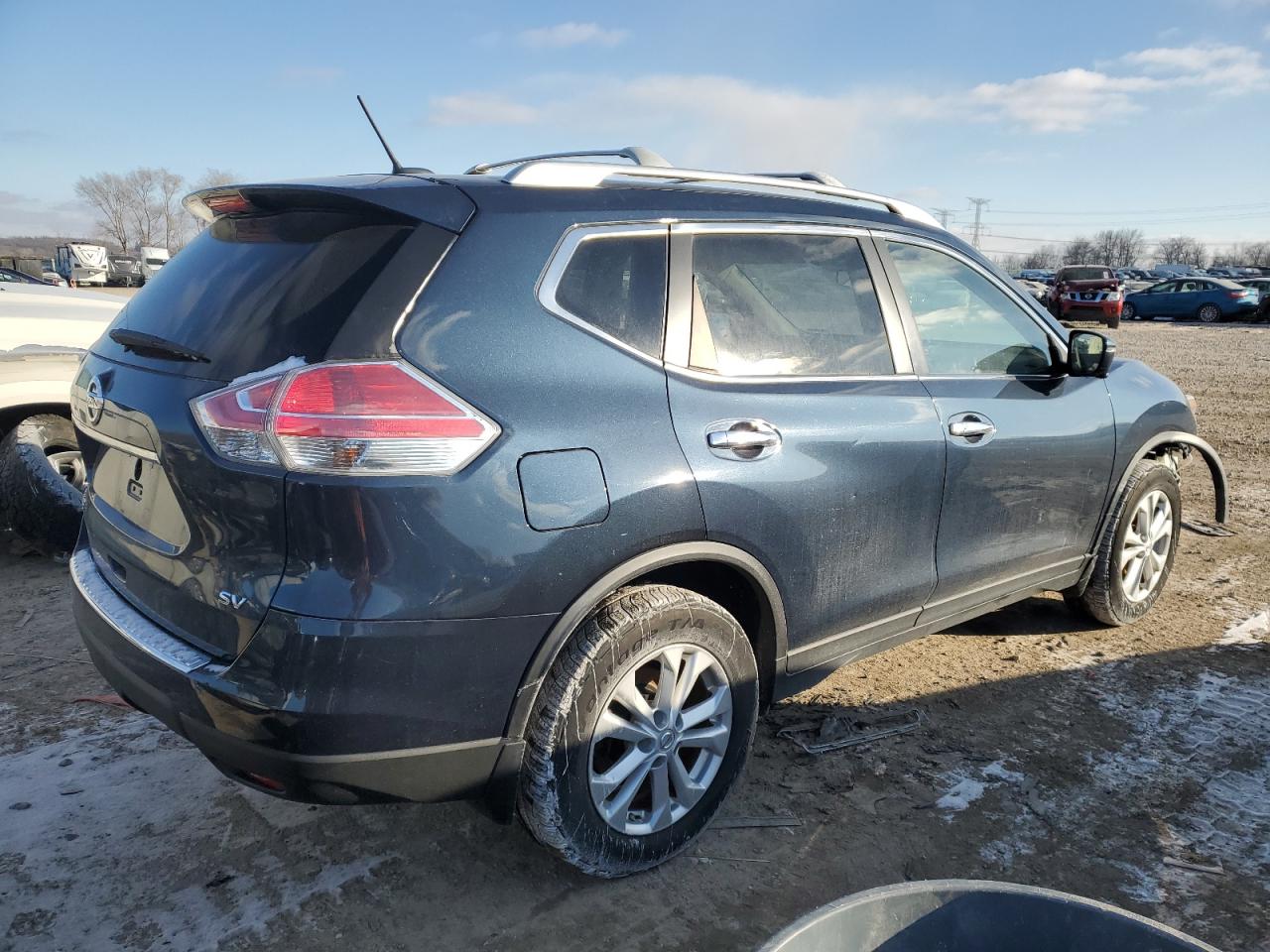 2015 Nissan Rogue - Image 3