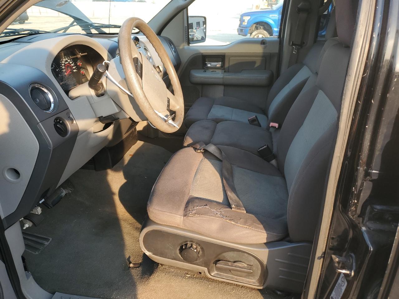 2005 Ford F-150 - Image 7