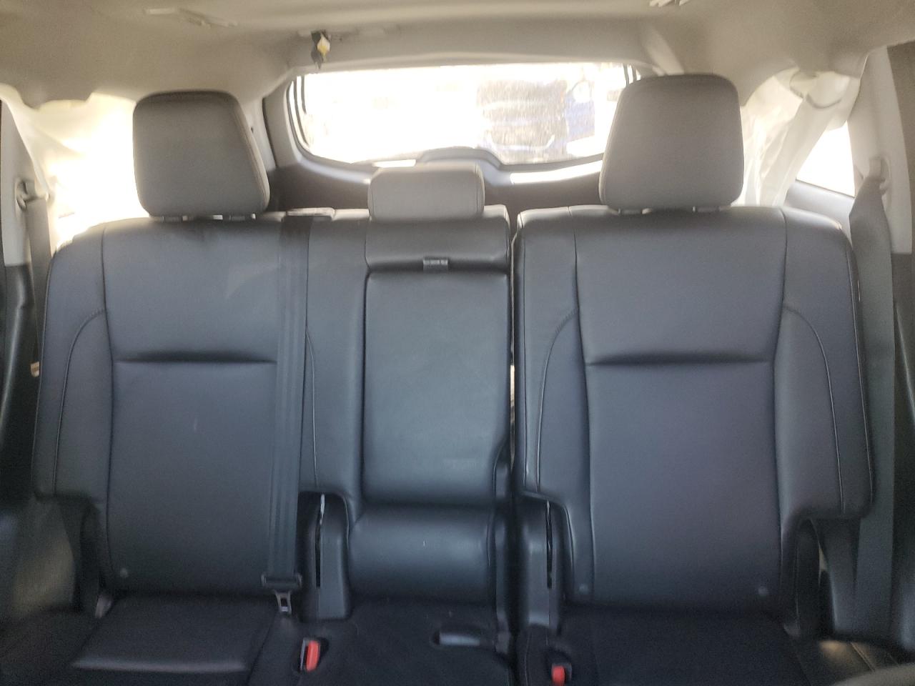 2015 Toyota Highlander - Image 10