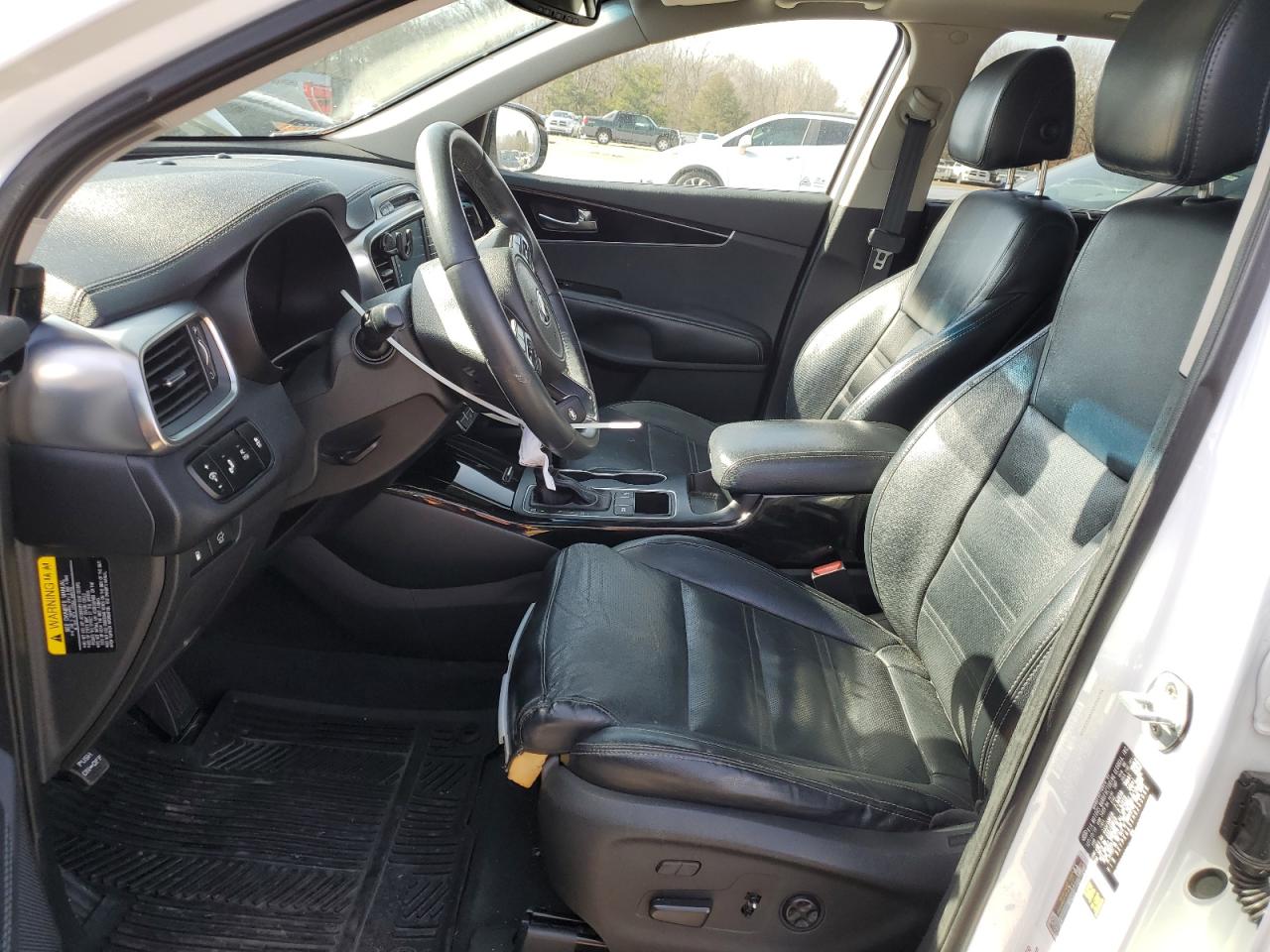 2017 Kia Sorento - Image 7