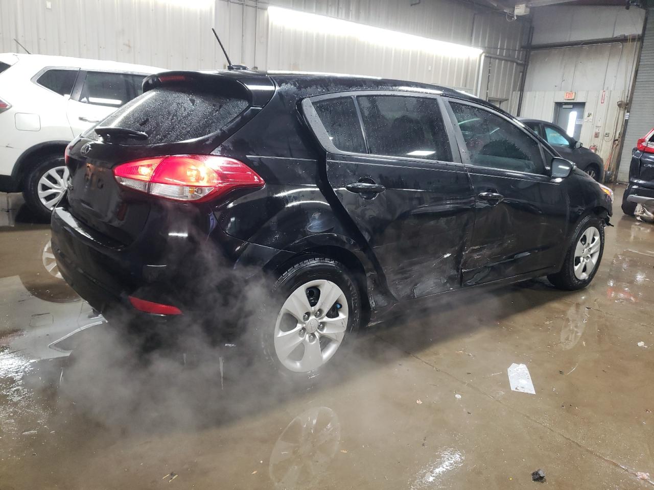 2017 Kia Forte - Image 3