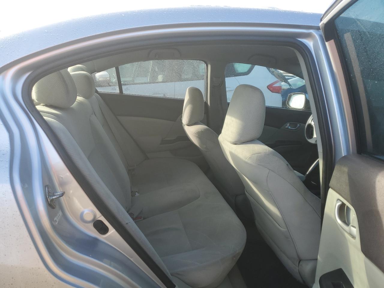 2012 Honda Civic - Image 10