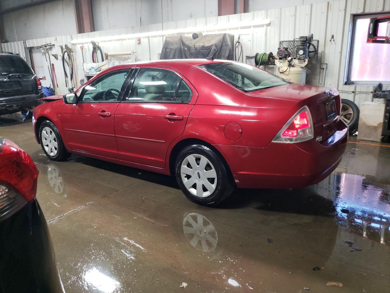 2009 Ford Fusion - Image 2