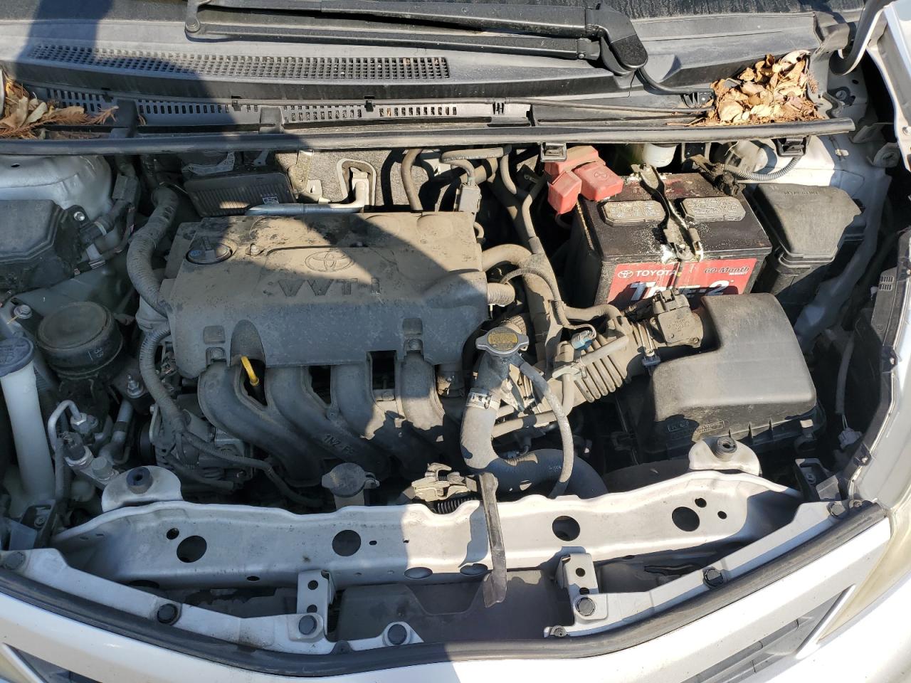 2014 Toyota Yaris - Image 11