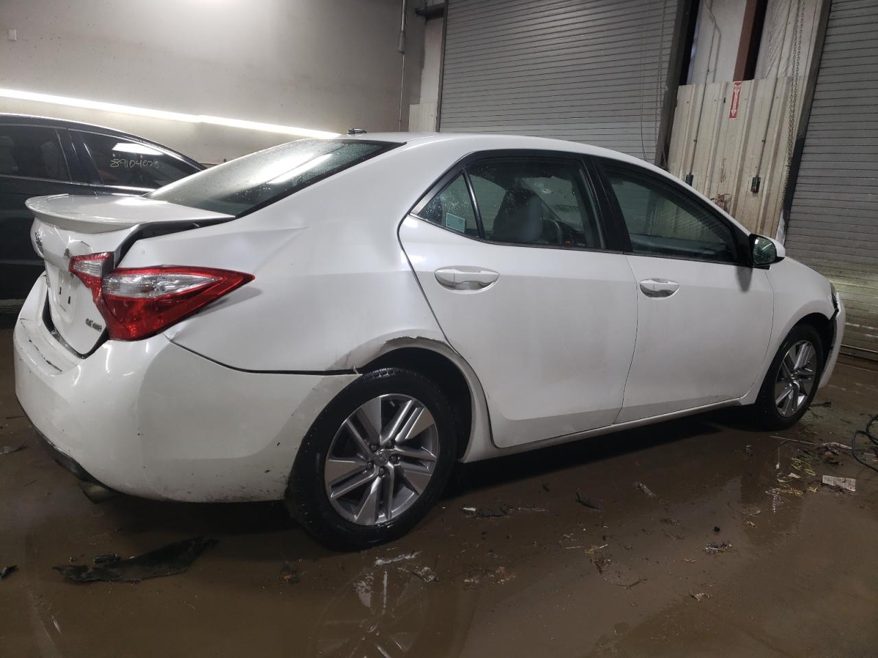 2015 Toyota Corolla - Image 3