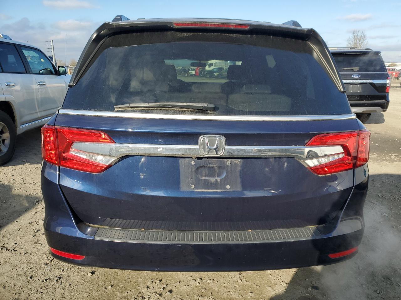 2018 Honda Odyssey - Image 6