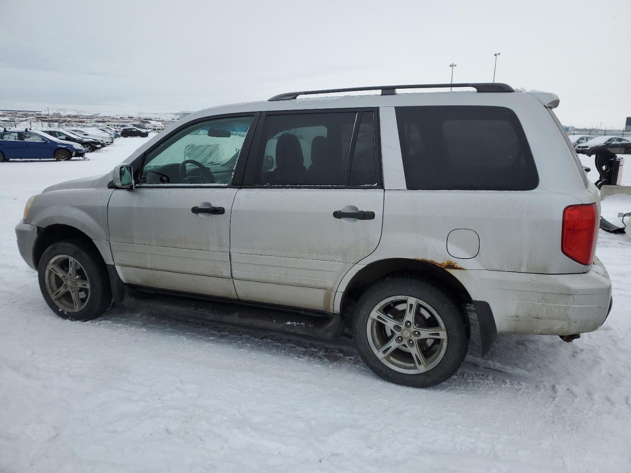 2004 Honda Pilot - Image 2