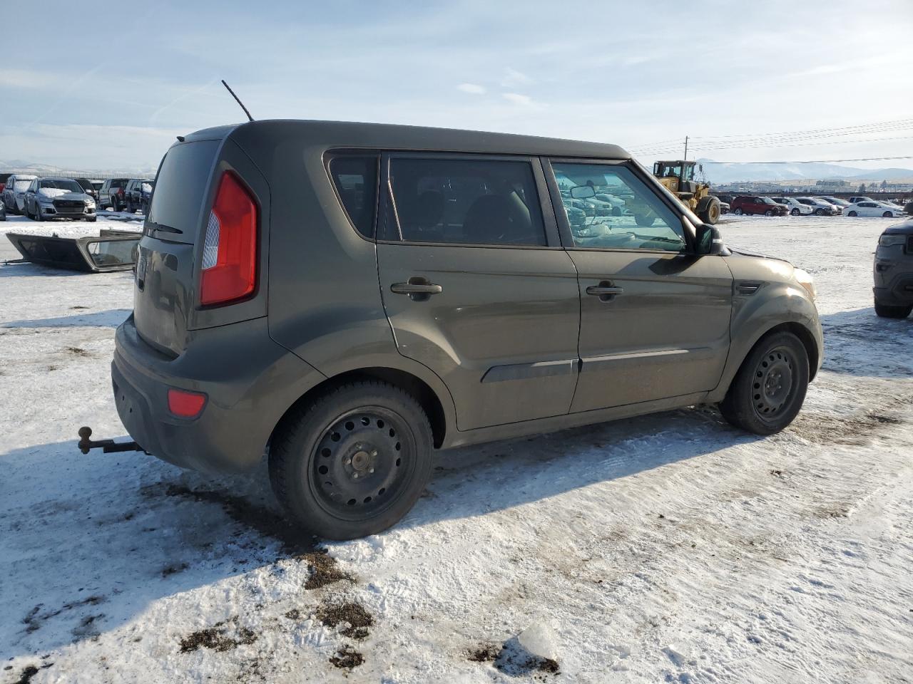 VIN KNDJT2A69D7521578 2013 KIA SOUL no.3